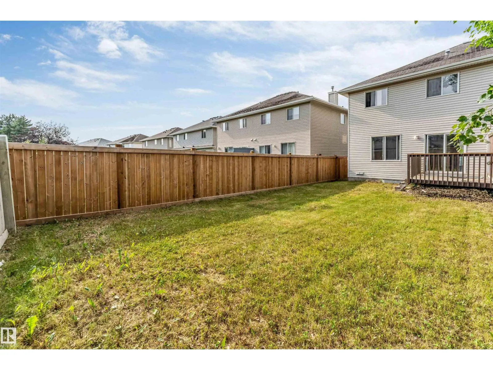 7743 8 AV SW