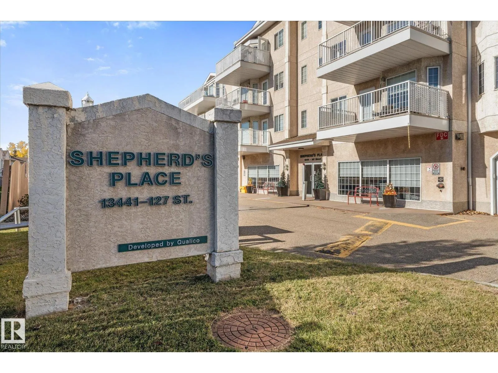 #452 13441 127 ST NW