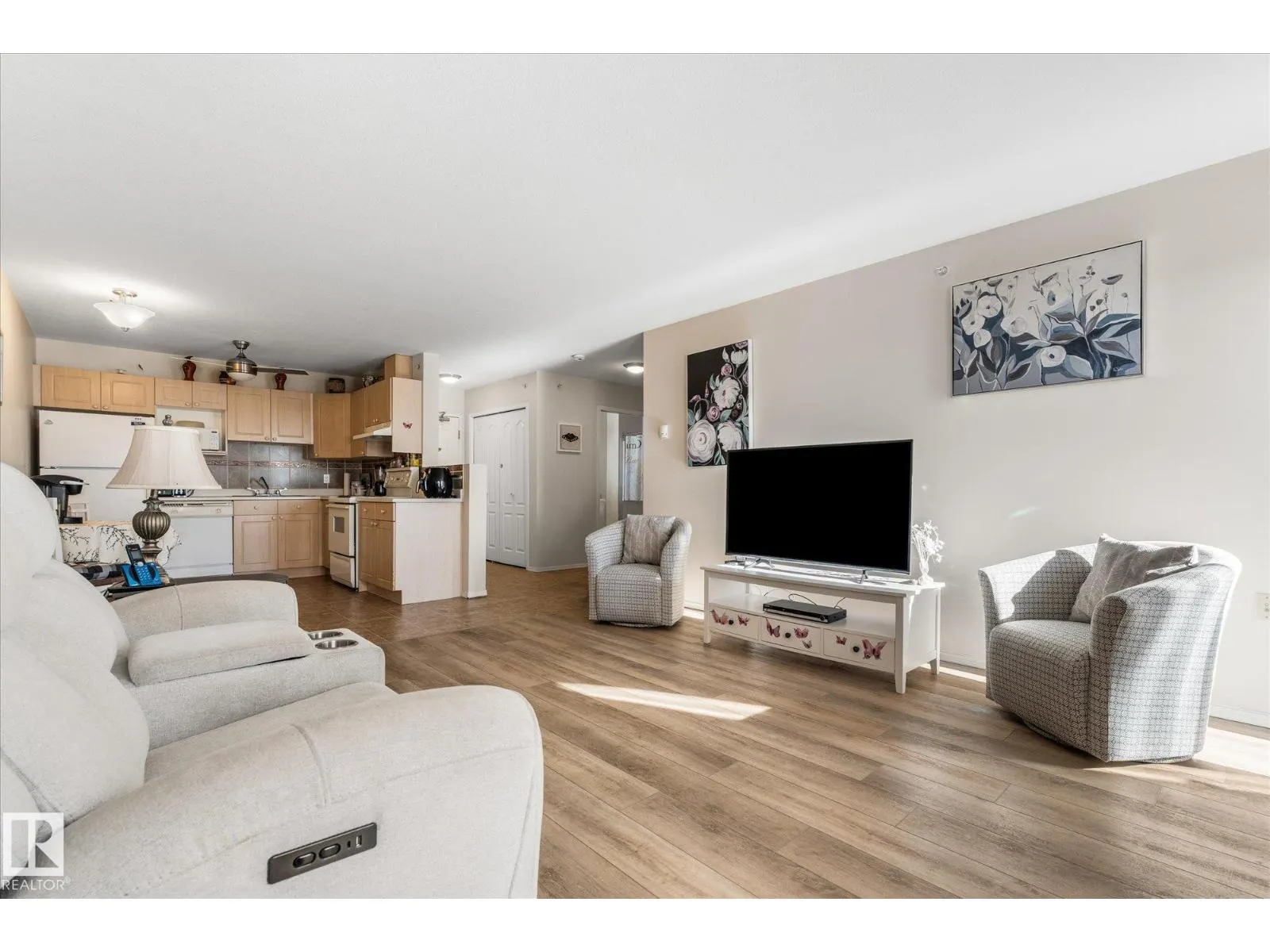 #452 13441 127 ST NW