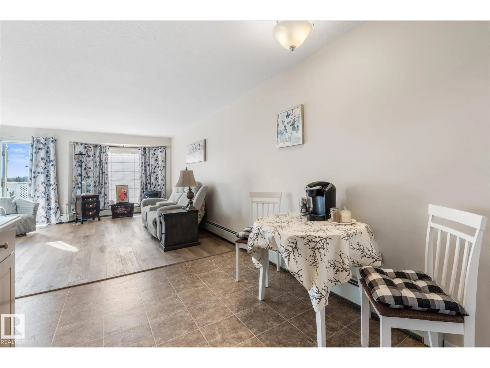 #452 13441 127 ST NW