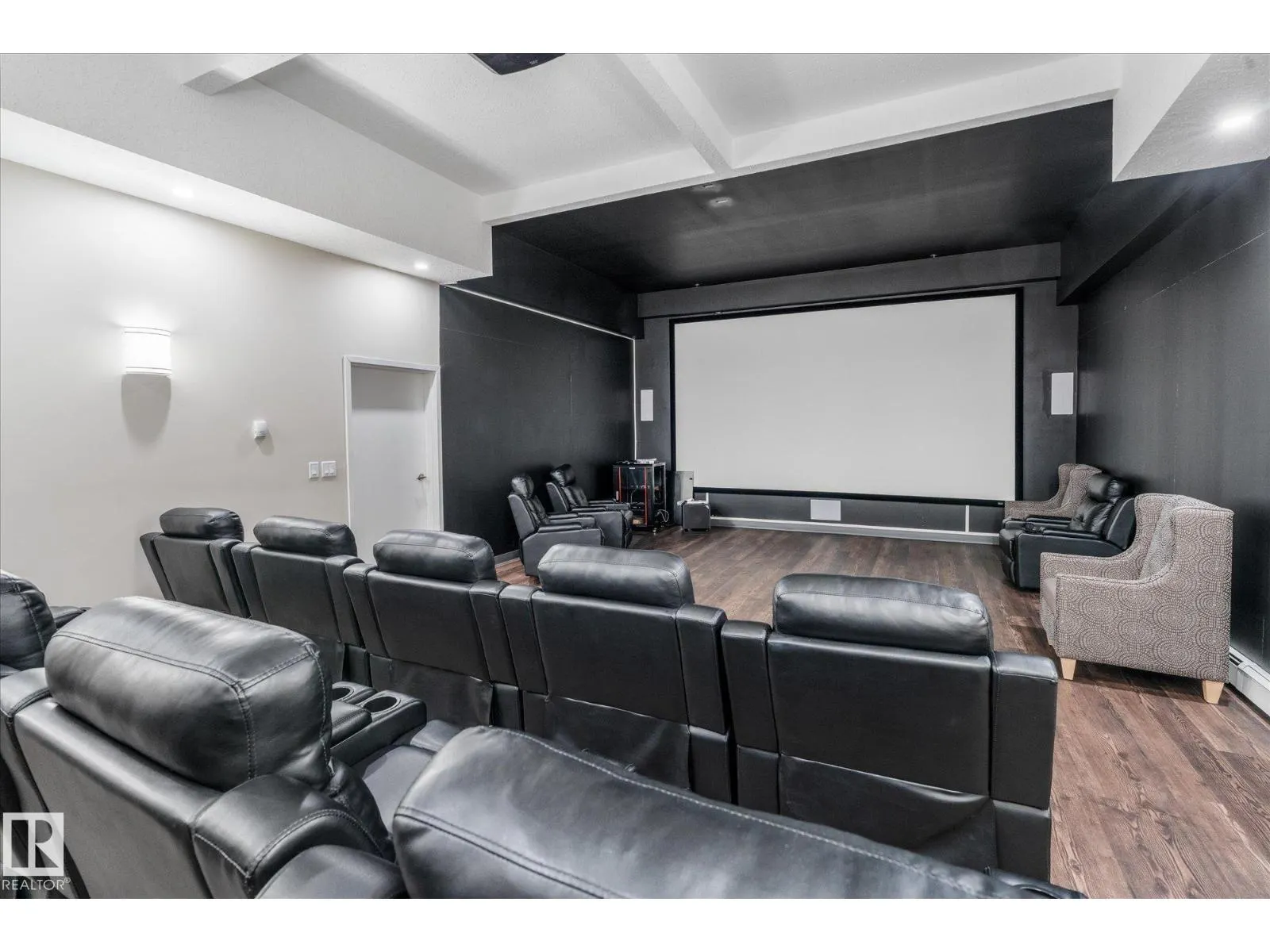 #452 13441 127 ST NW