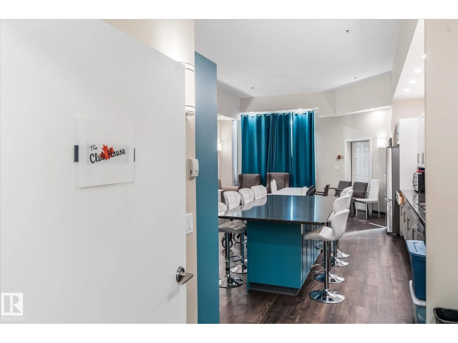 #452 13441 127 ST NW