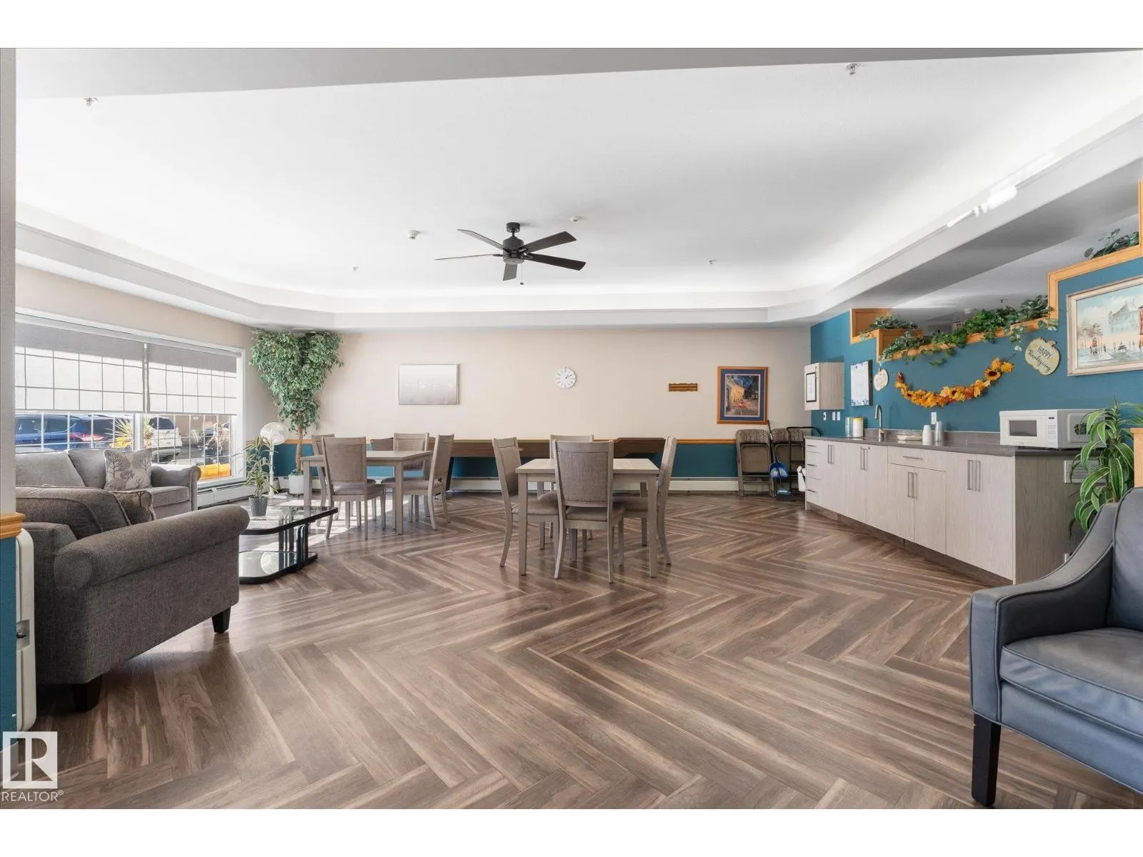 #452 13441 127 ST NW
