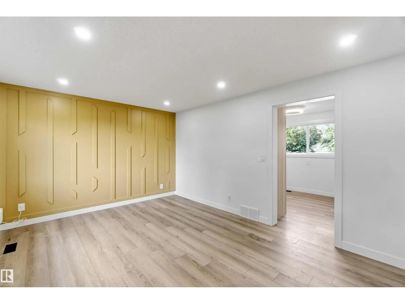 160 HABITAT CR NW