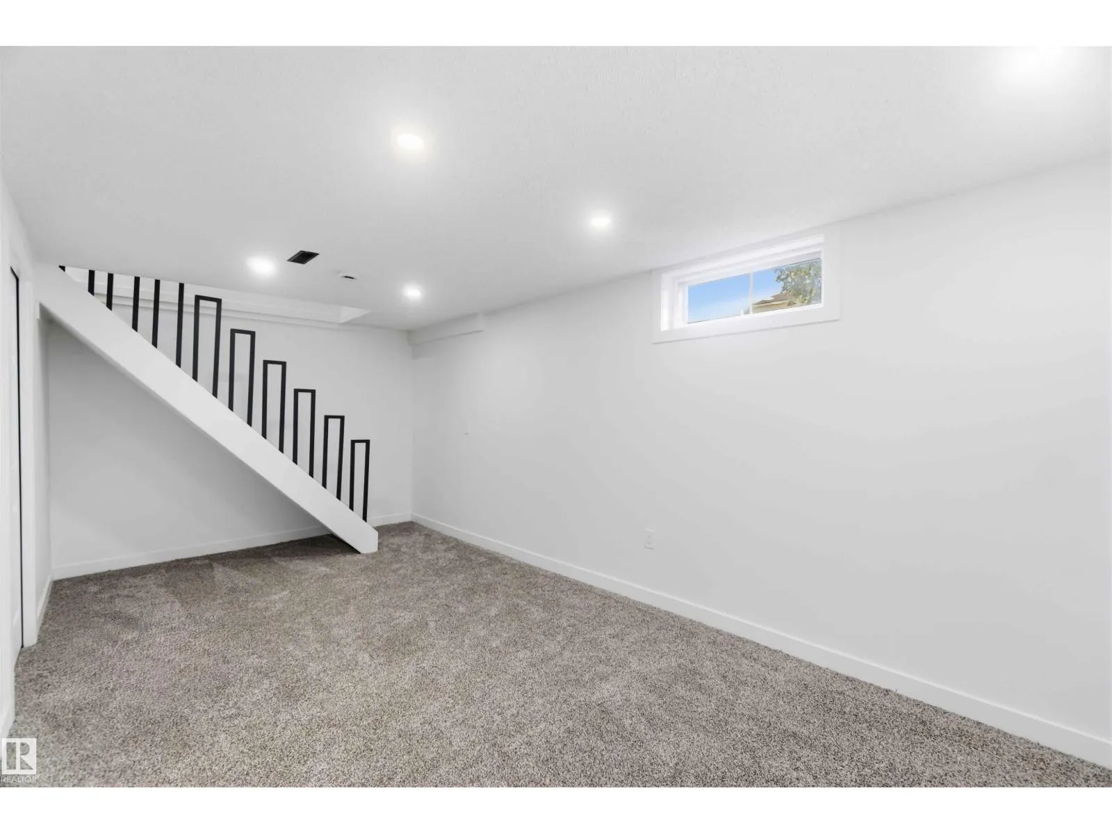 160 HABITAT CR NW
