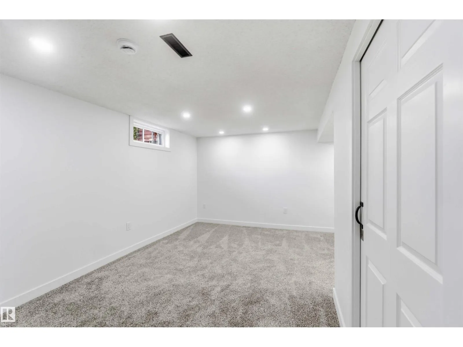 160 HABITAT CR NW