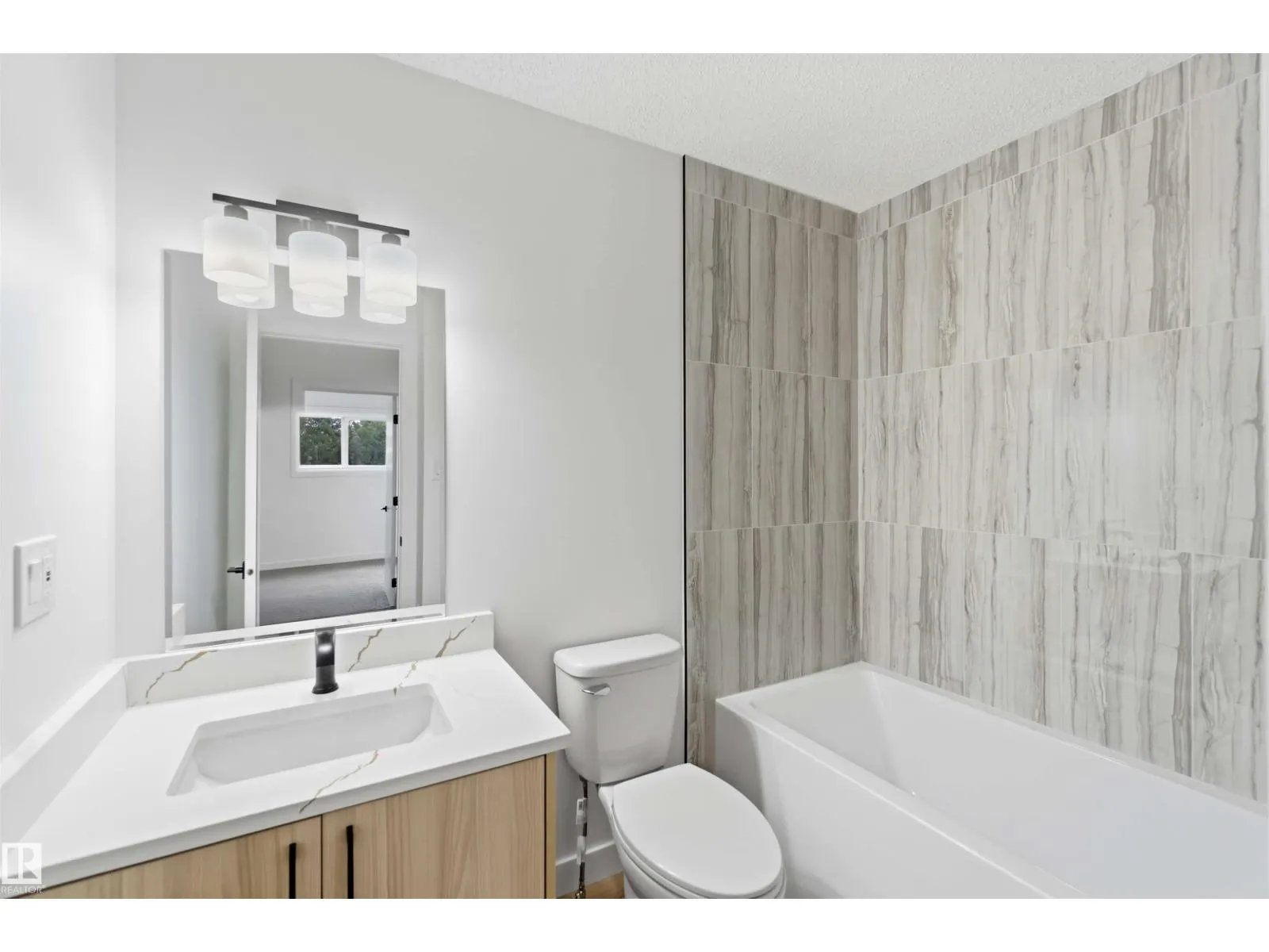 160 HABITAT CR NW
