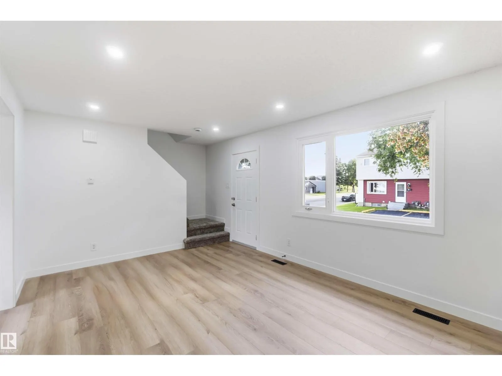 160 HABITAT CR NW