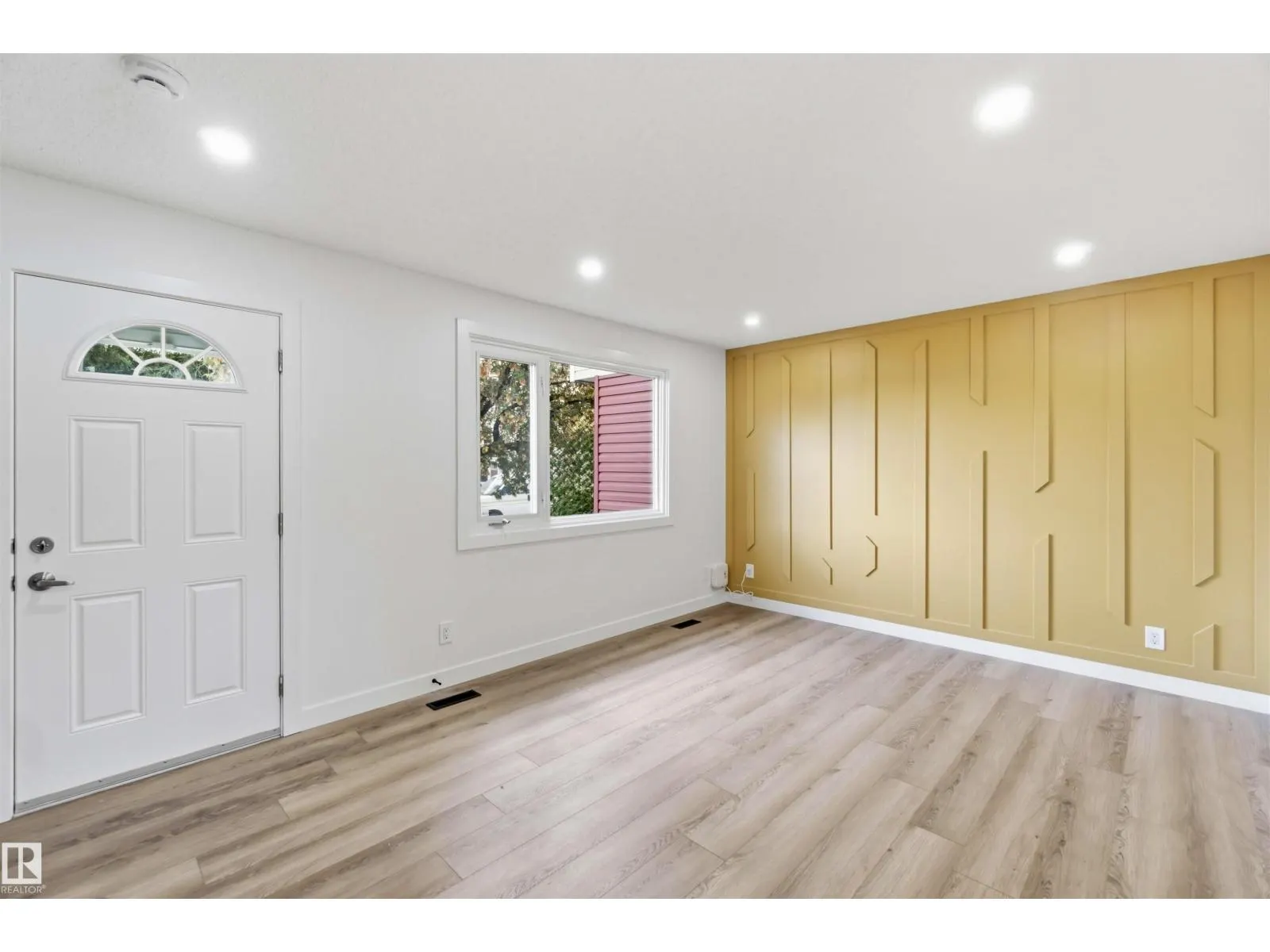 160 HABITAT CR NW