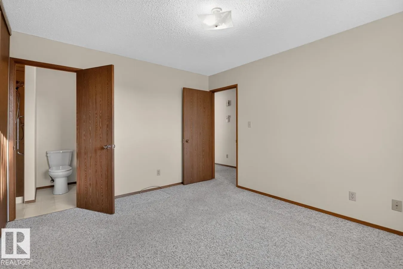 3047 143 AV NW