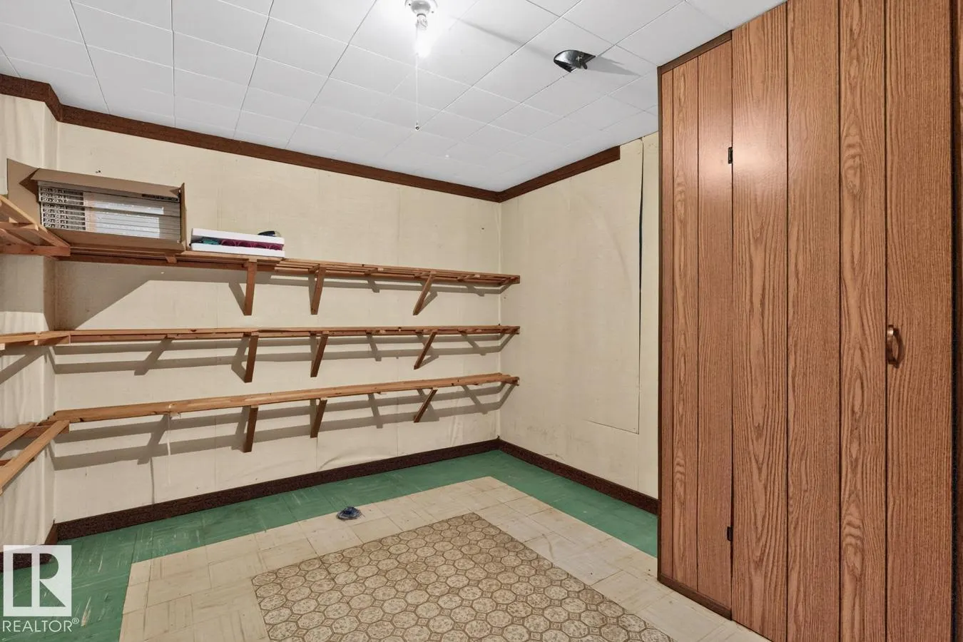 3047 143 AV NW