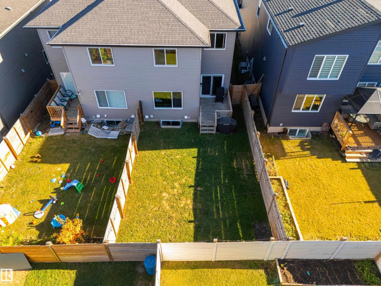 310 41 ST SW