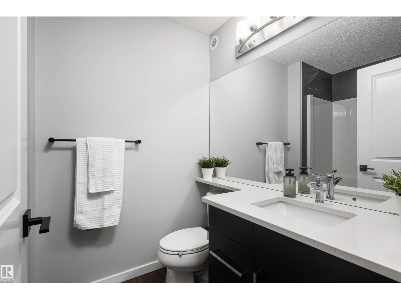 310 41 ST SW