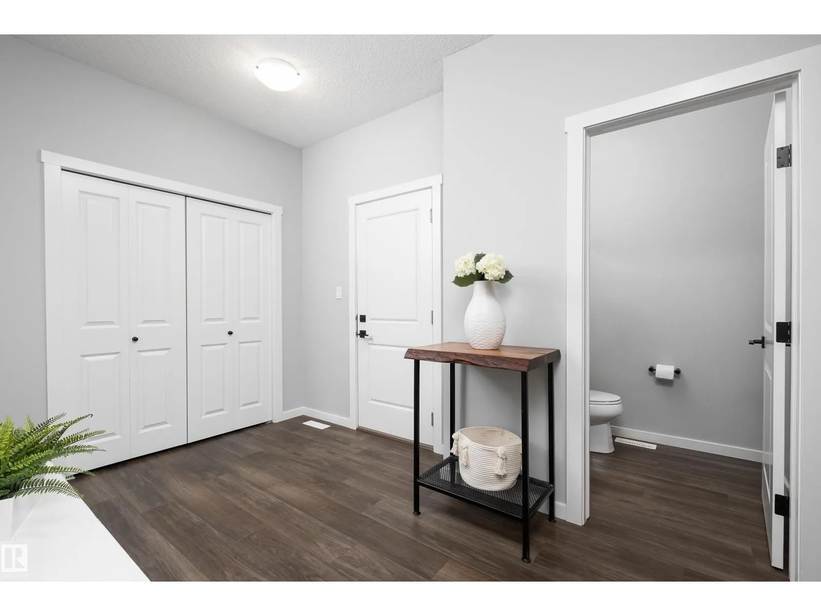 310 41 ST SW