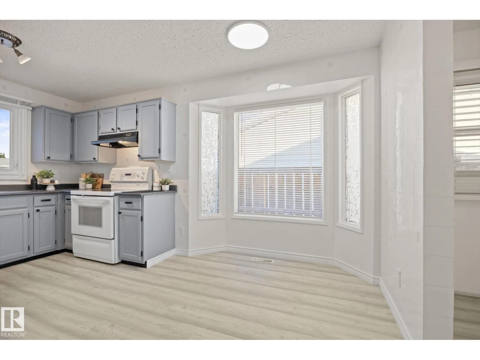 14107 114 ST NW