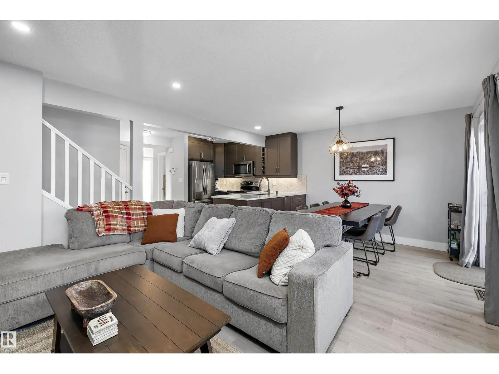 13984 137 ST NW