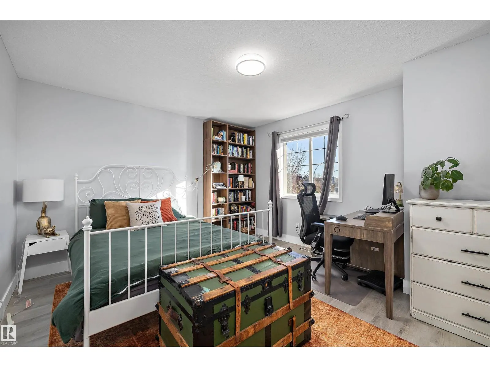 13984 137 ST NW