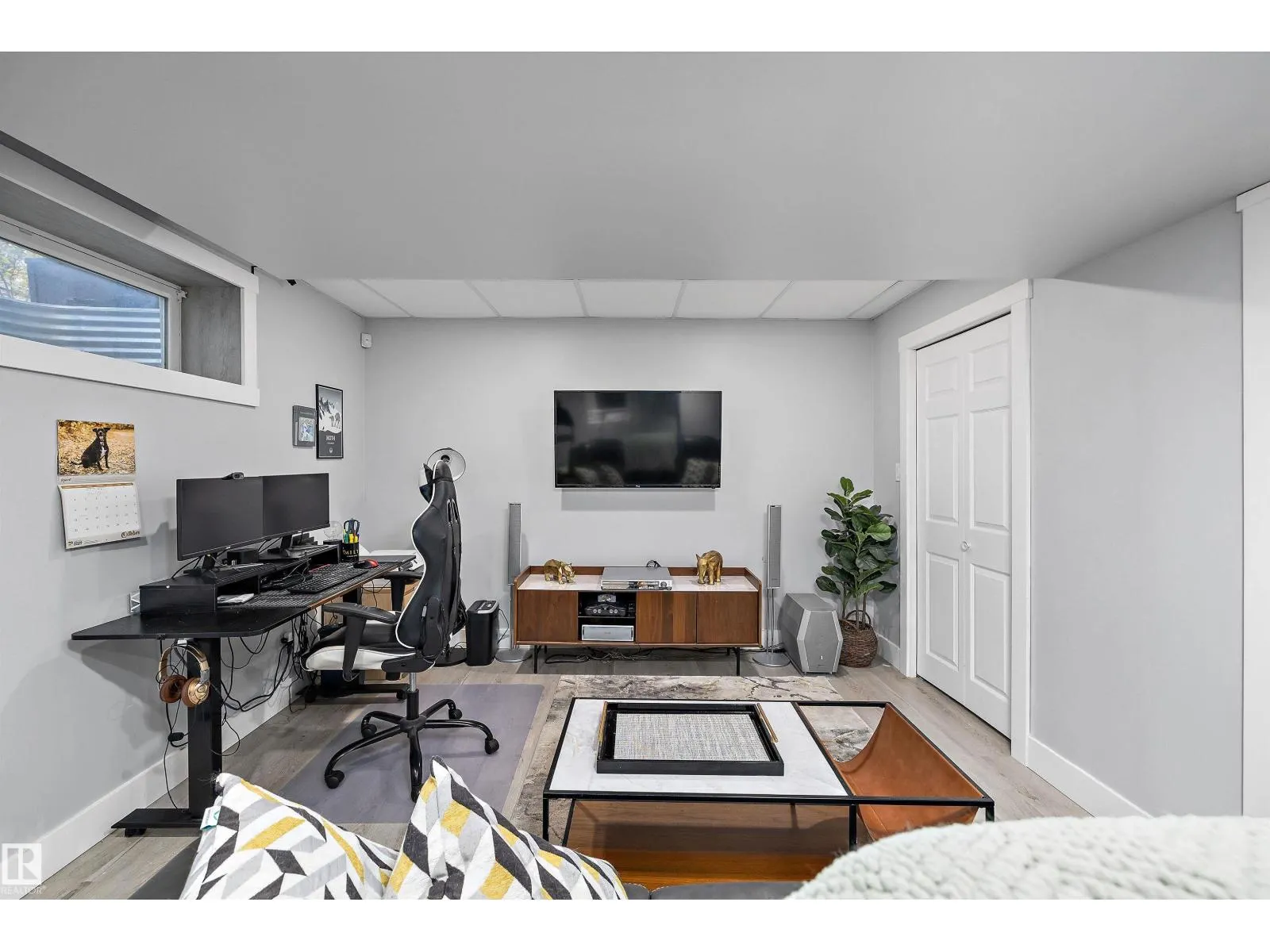 13984 137 ST NW