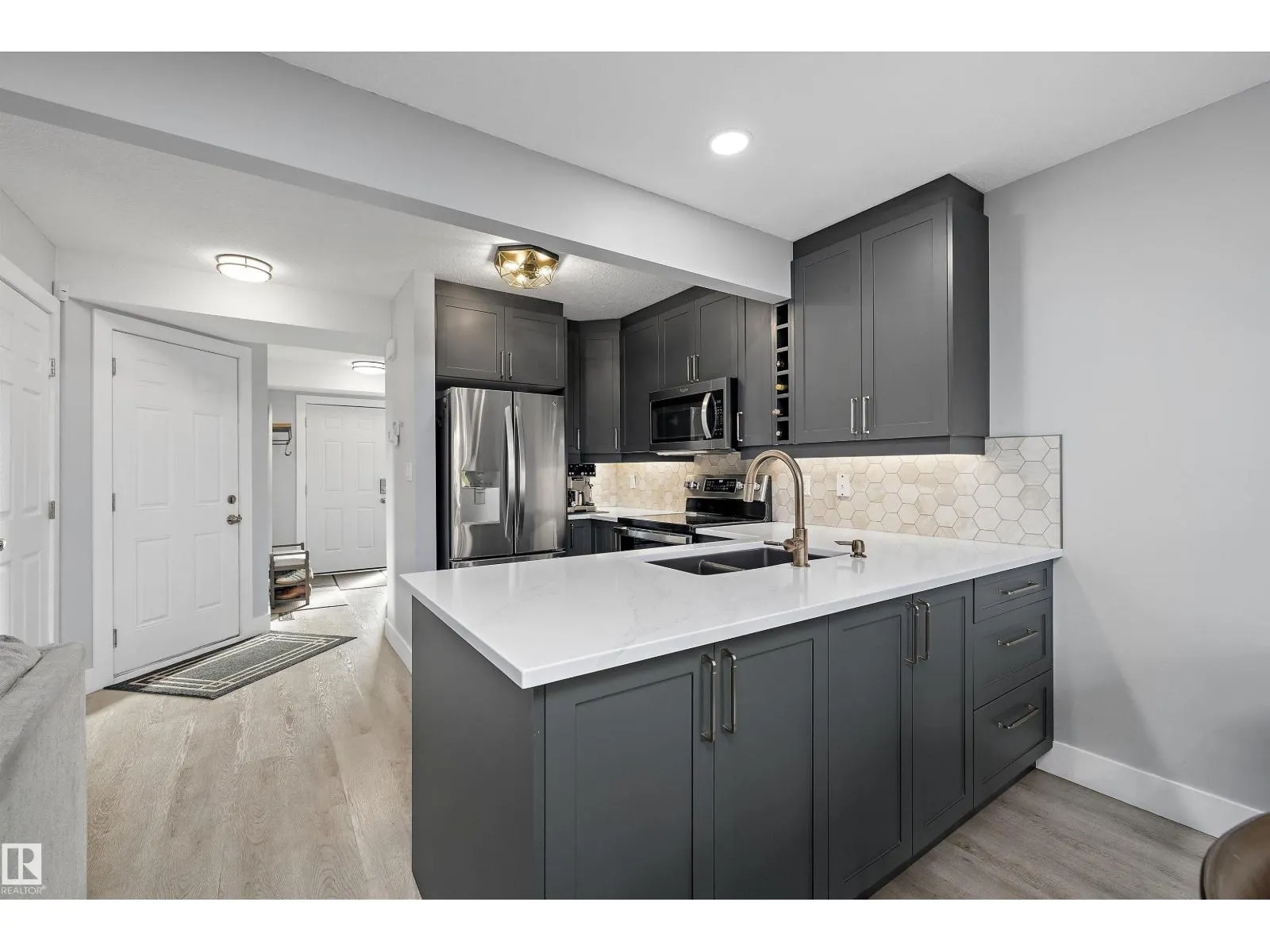 13984 137 ST NW