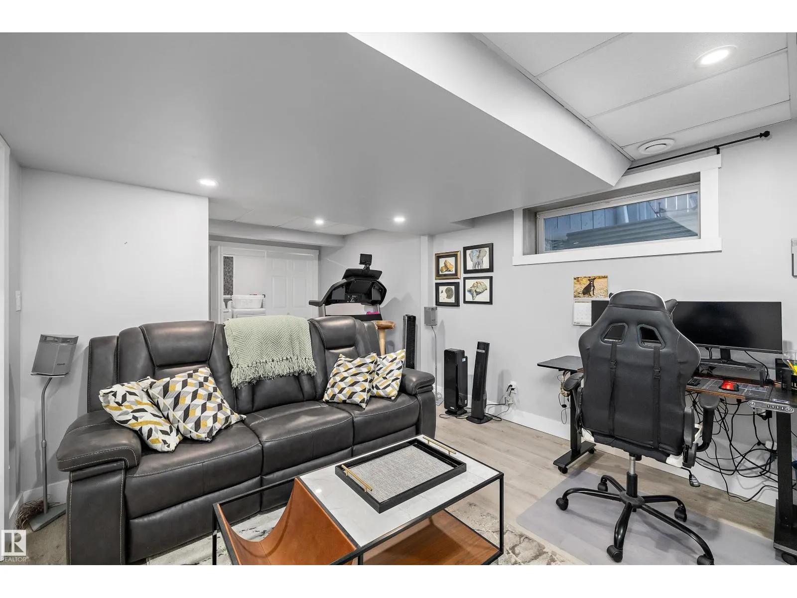13984 137 ST NW