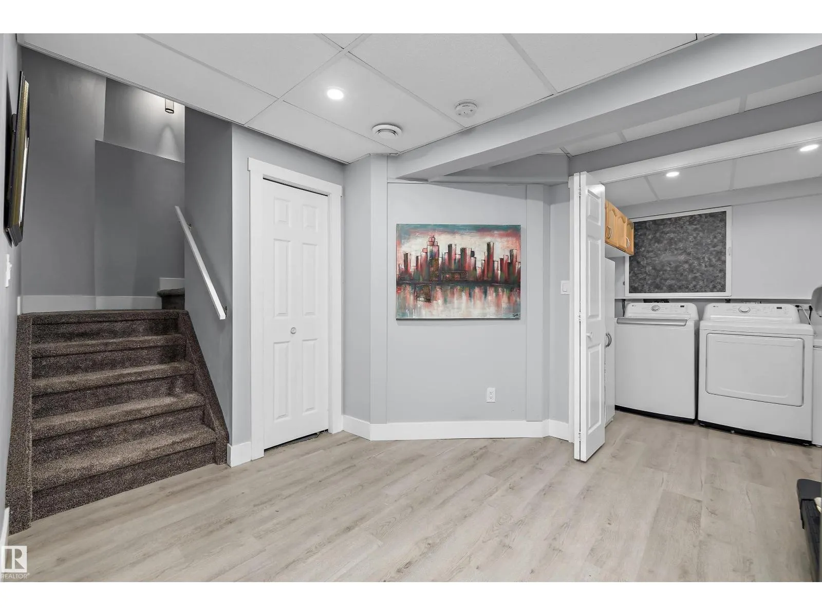 13984 137 ST NW