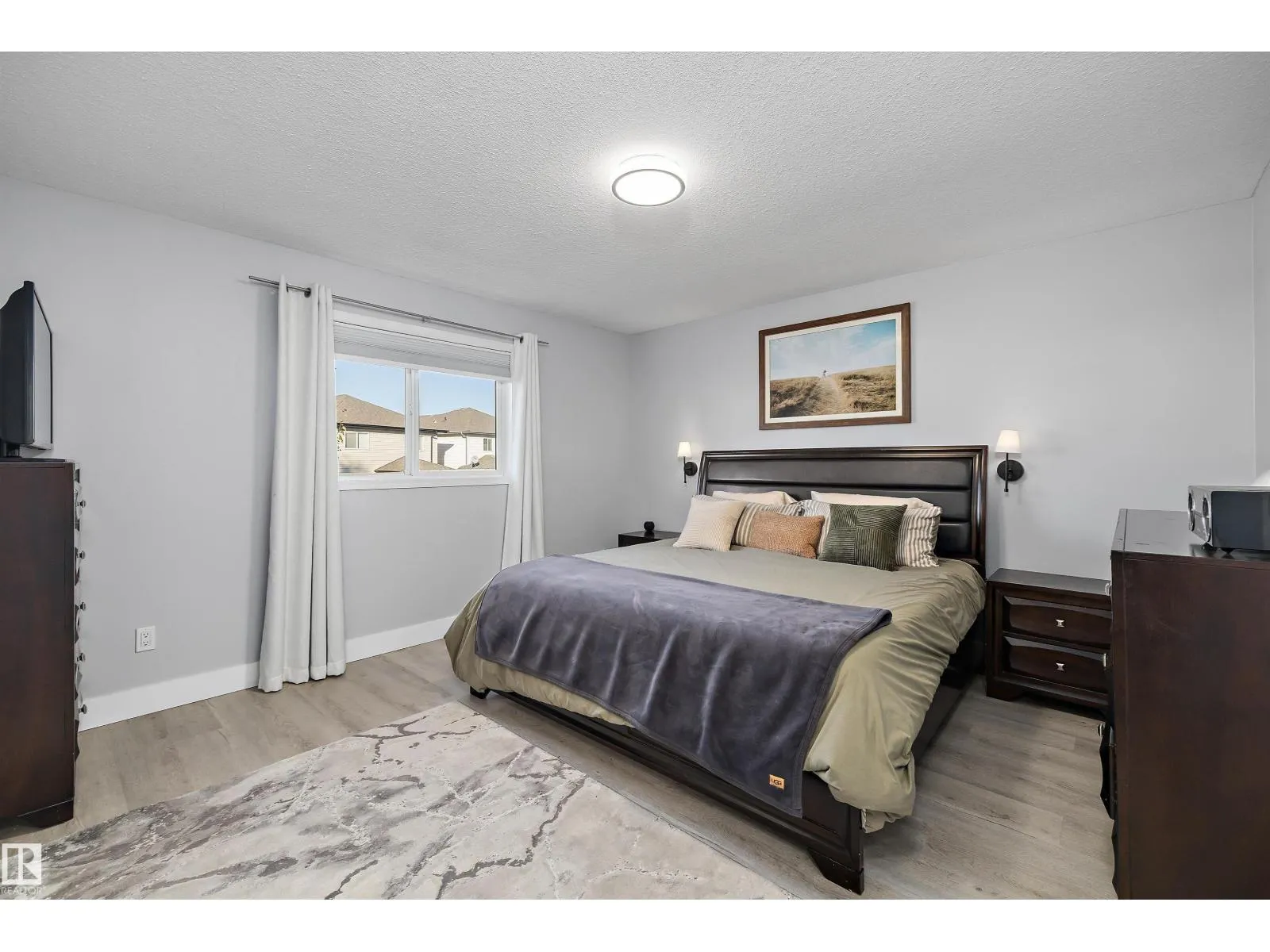 13984 137 ST NW