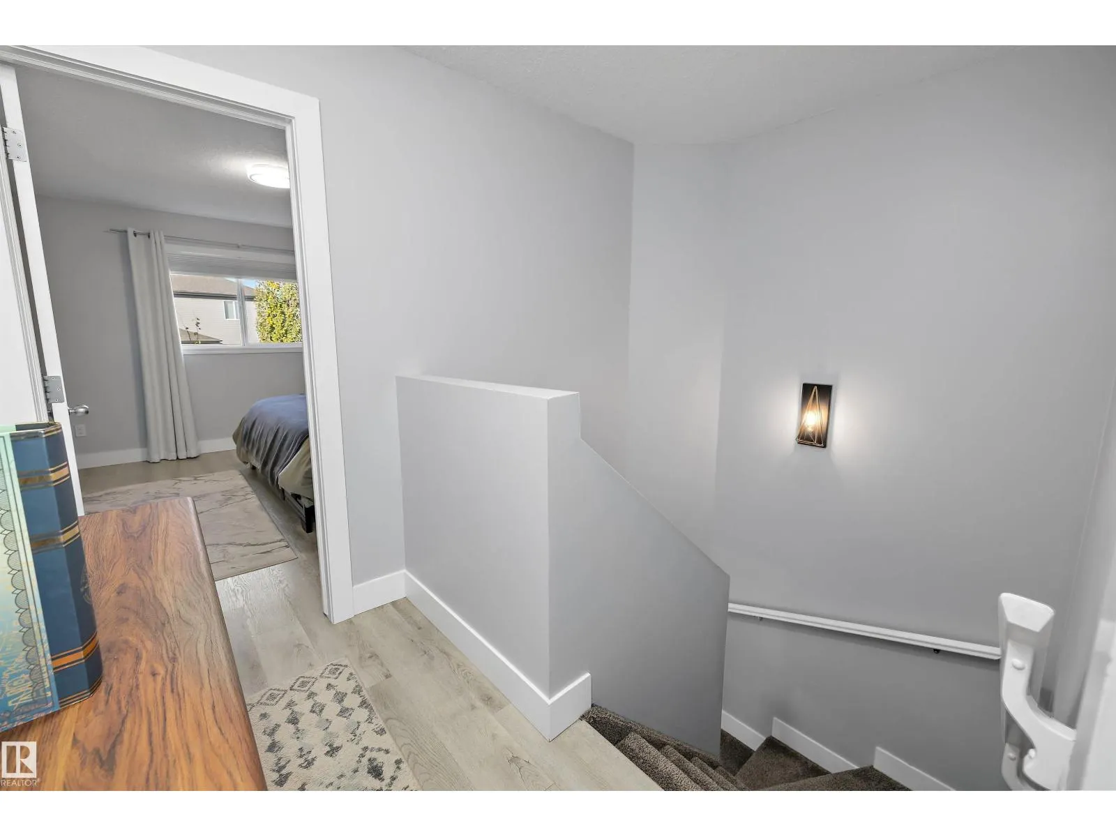 13984 137 ST NW