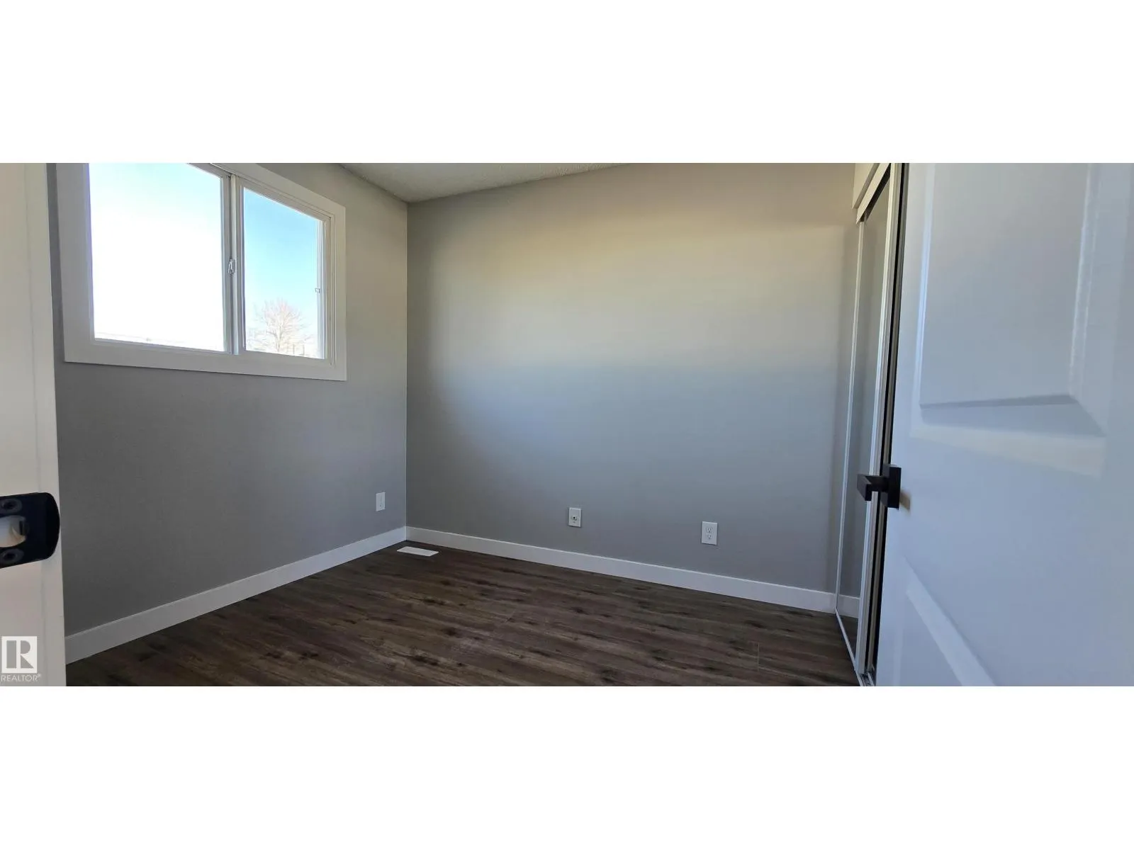11430 139 AV NW