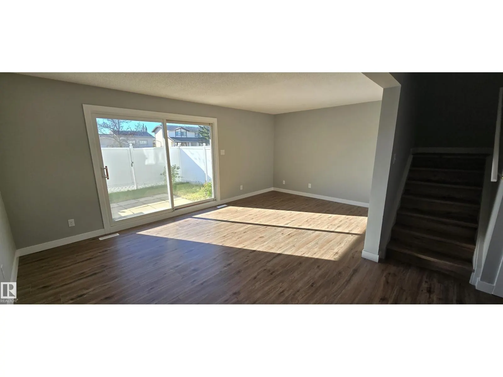 11430 139 AV NW