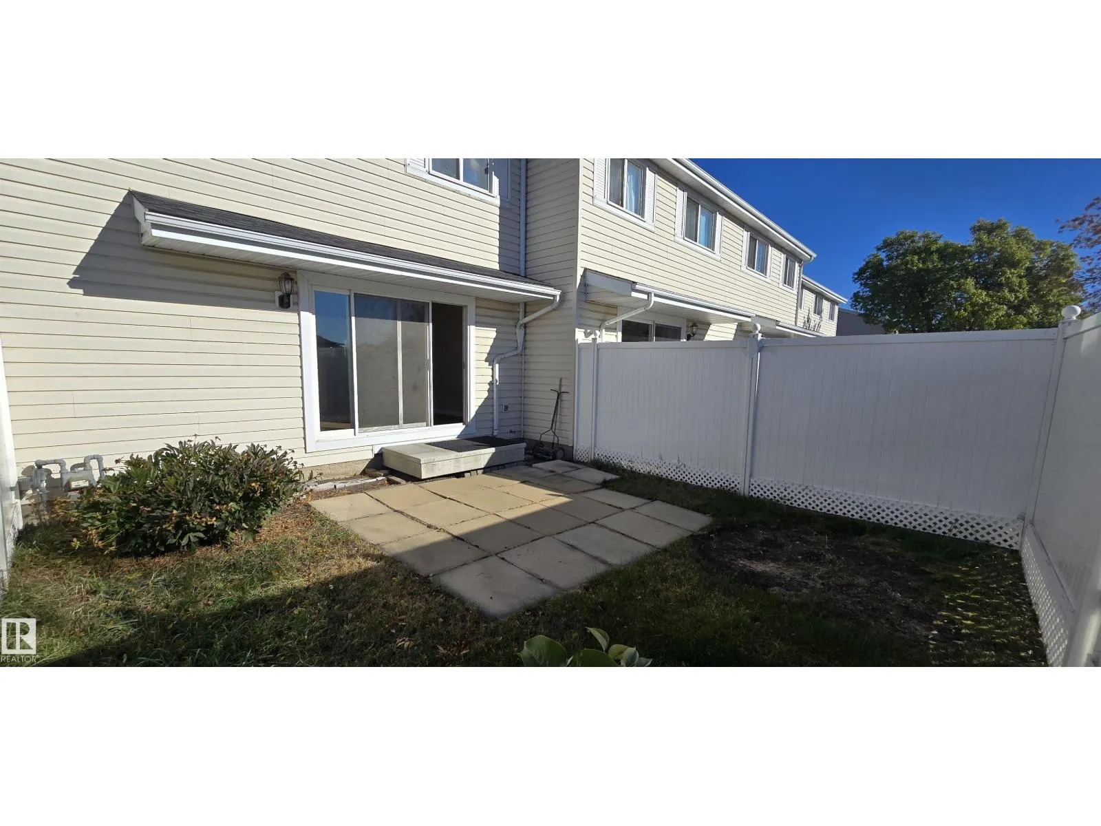 11430 139 AV NW