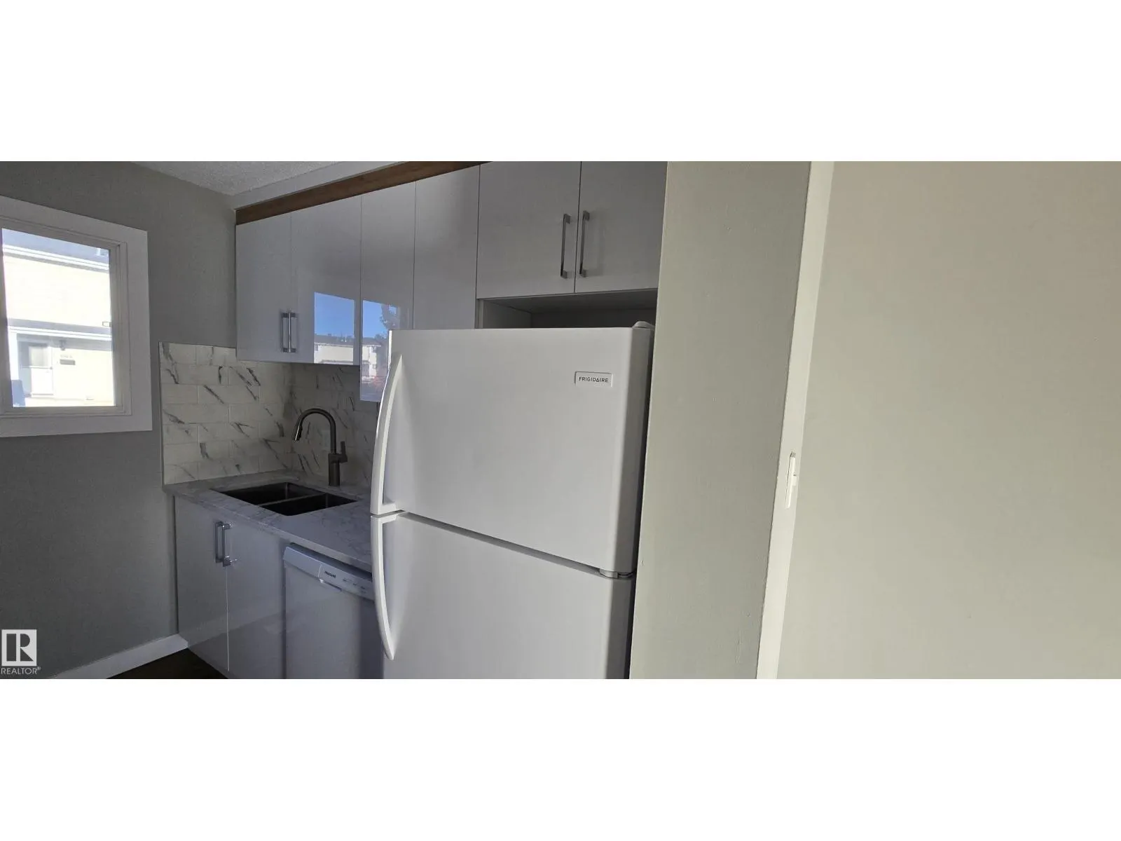 11430 139 AV NW