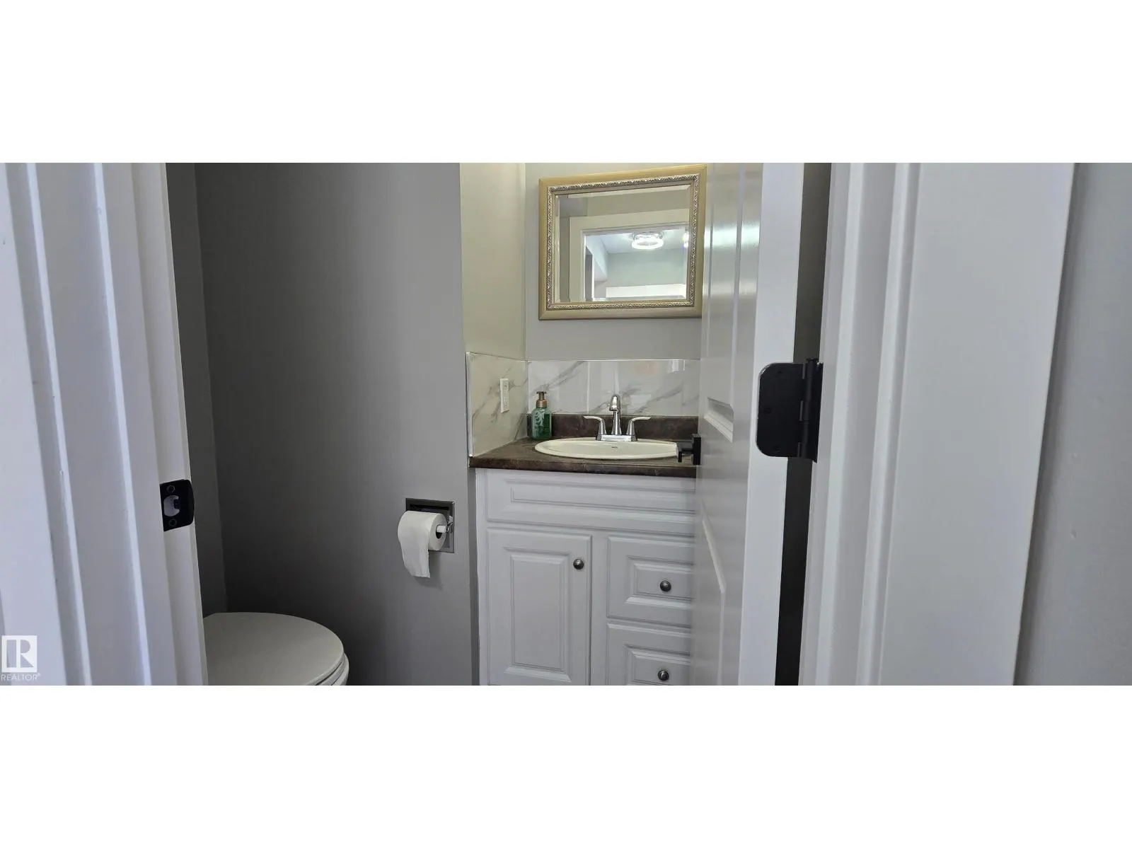 11430 139 AV NW
