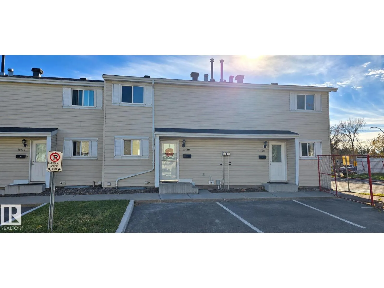 11430 139 AV NW