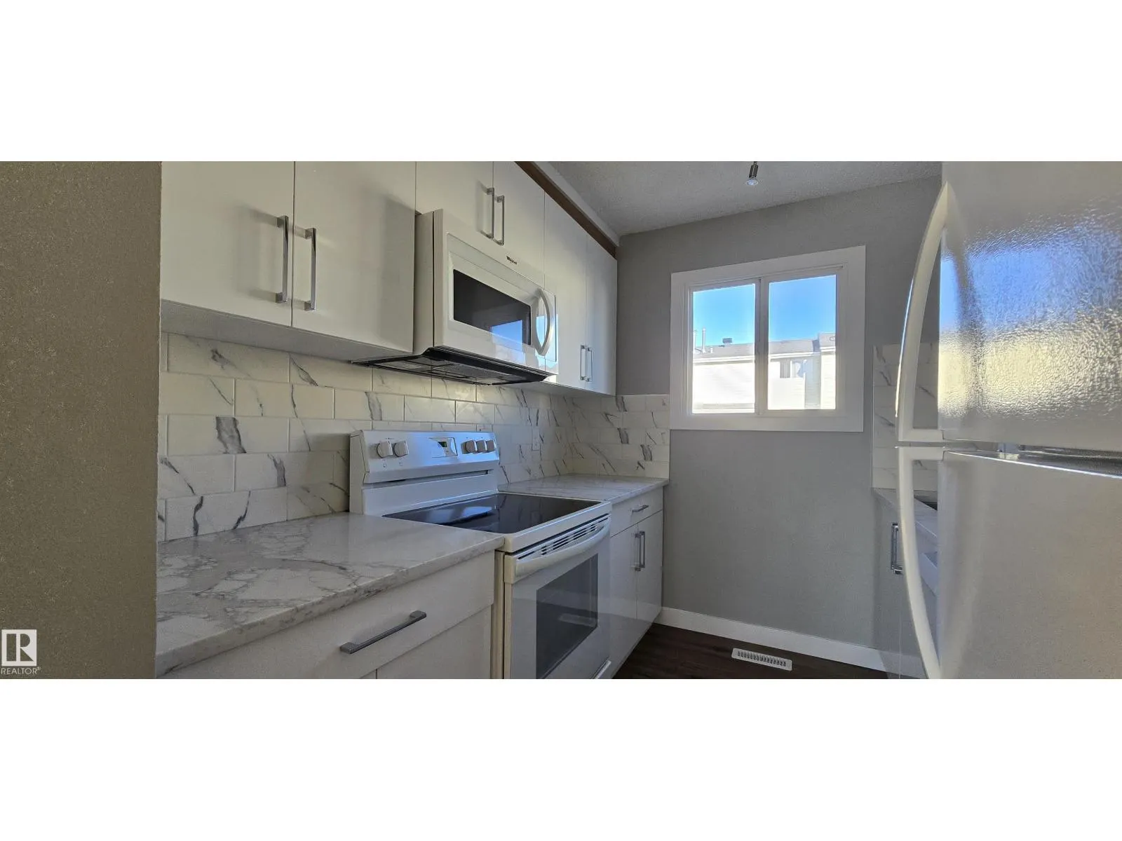11430 139 AV NW