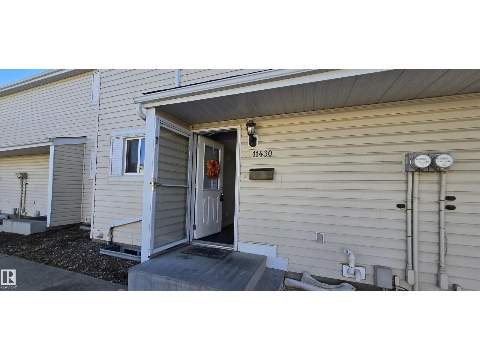 11430 139 AV NW