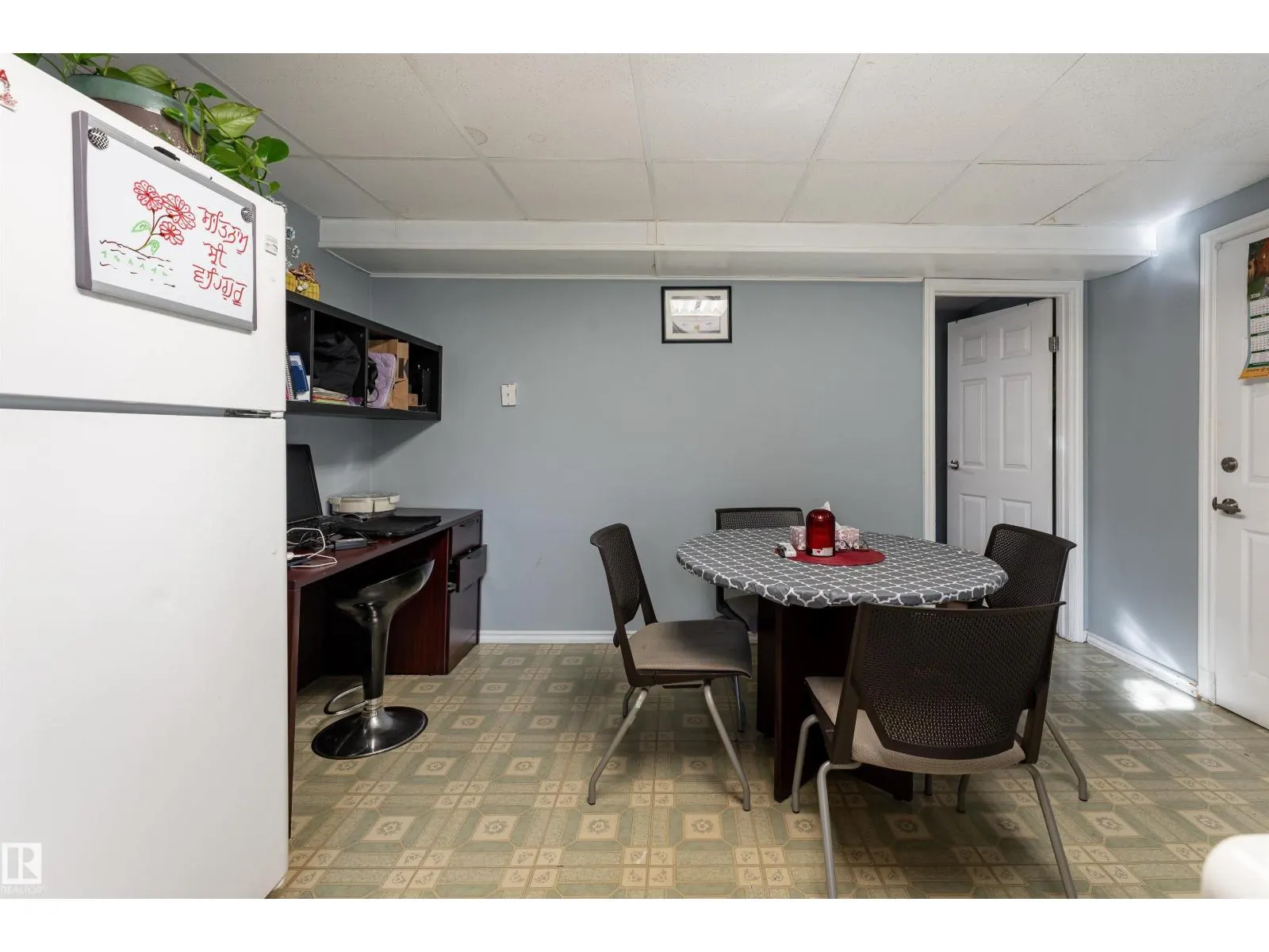 4535 30 AV NW