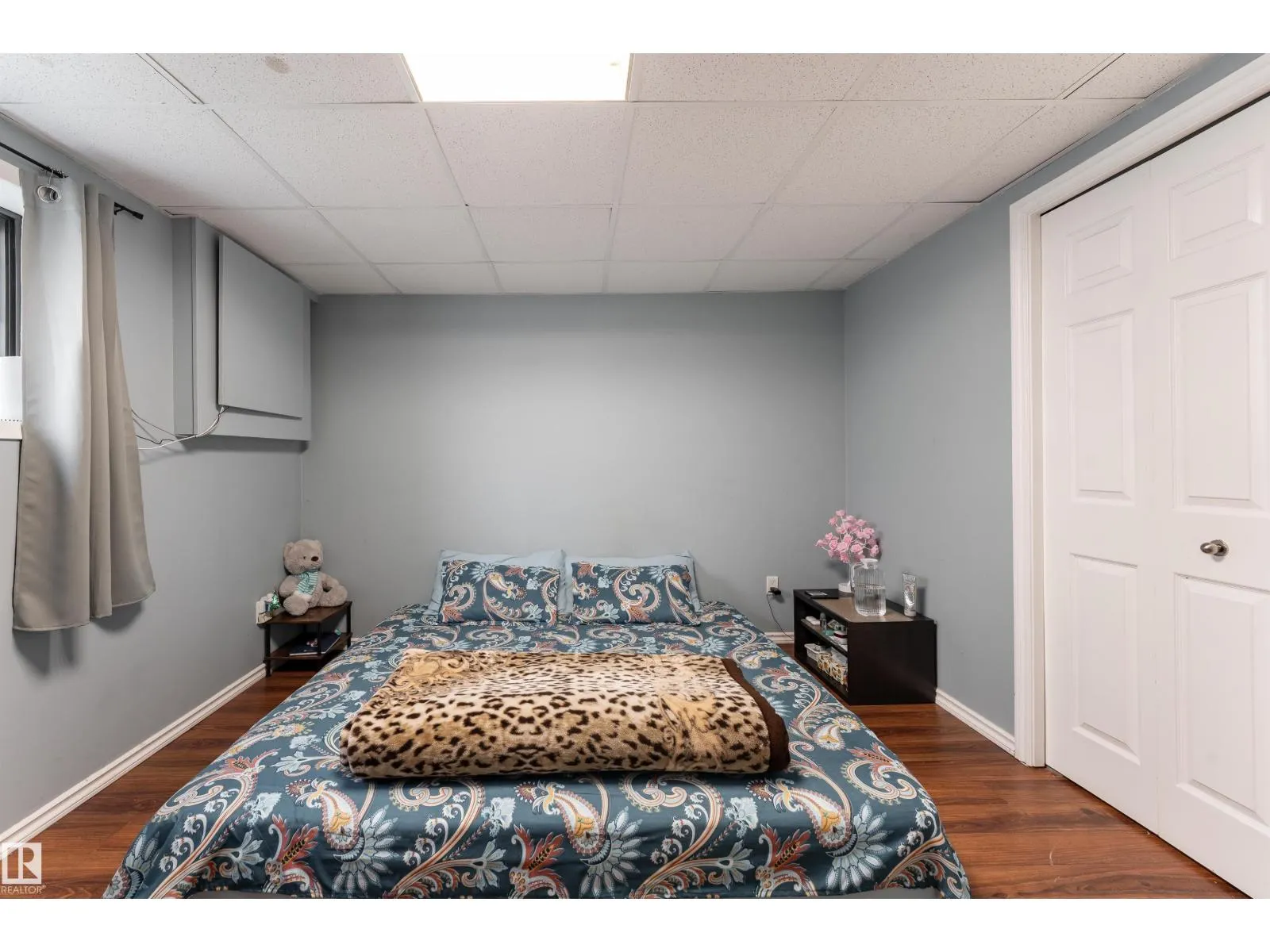 4535 30 AV NW
