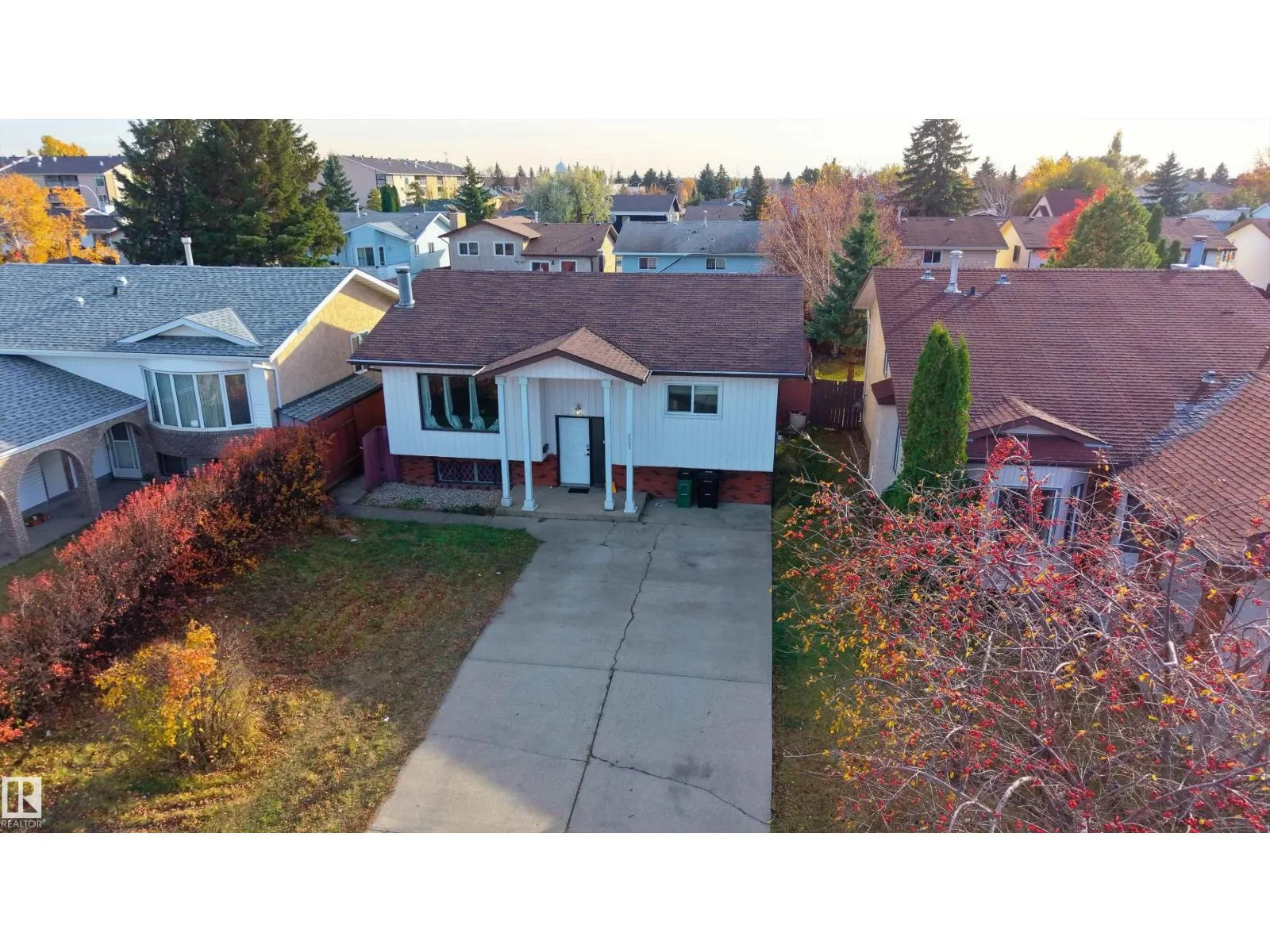 4535 30 AV NW