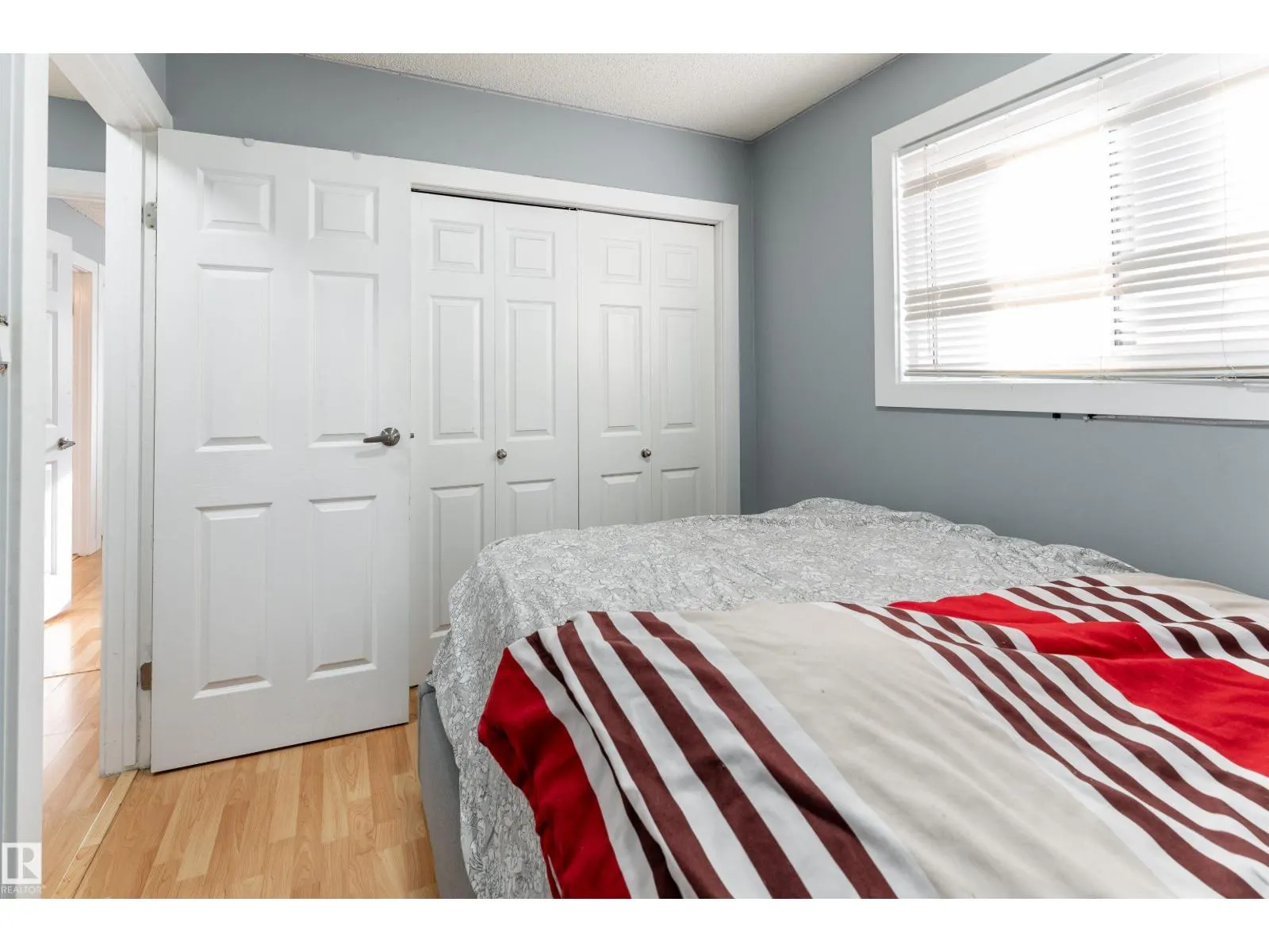 4535 30 AV NW
