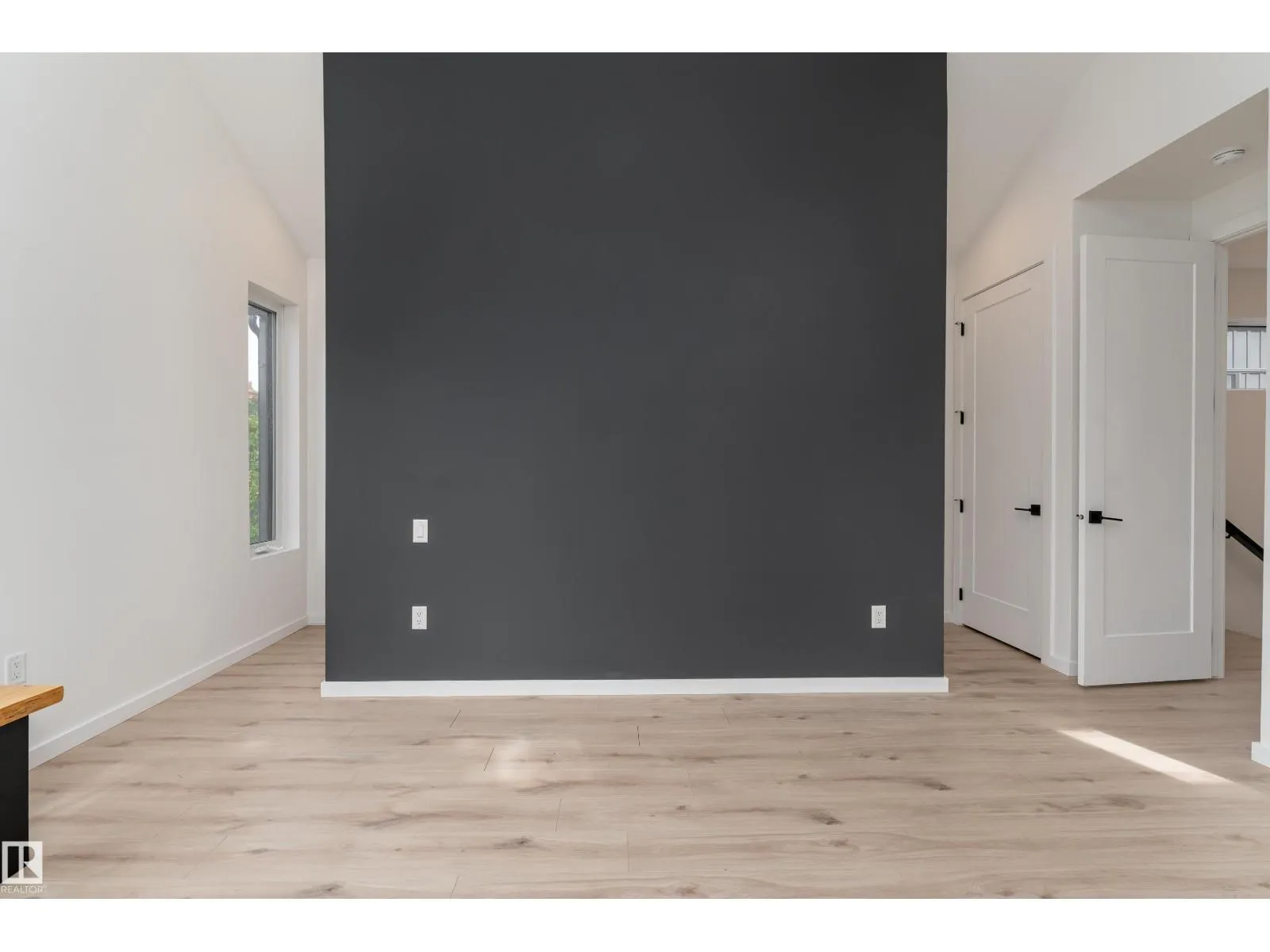 10138 90 ST NW