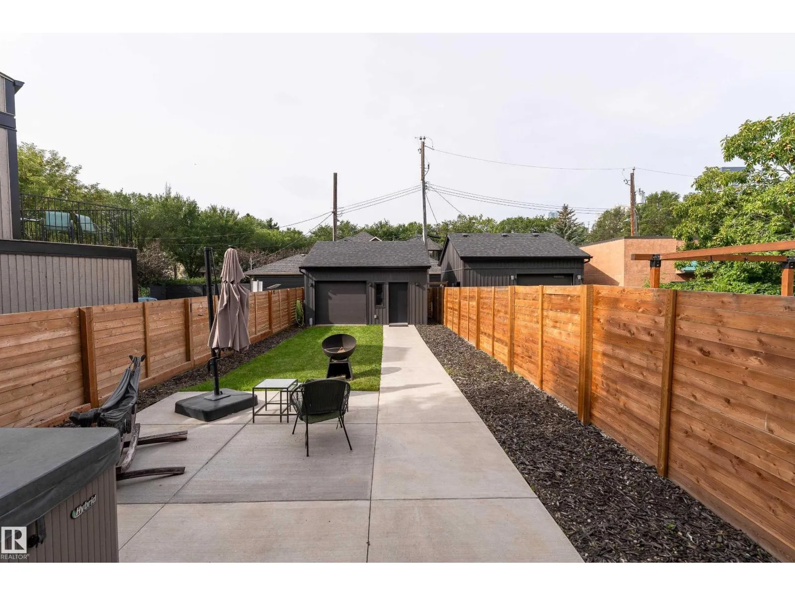 10138 90 ST NW