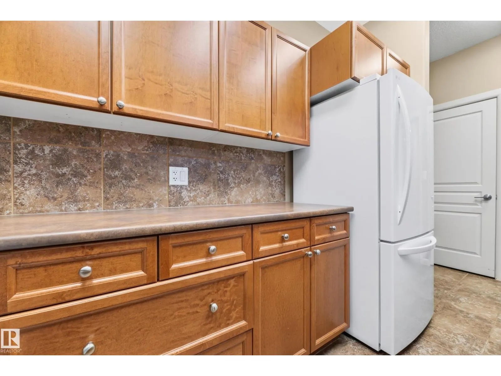 #425 400 PALISADES WY