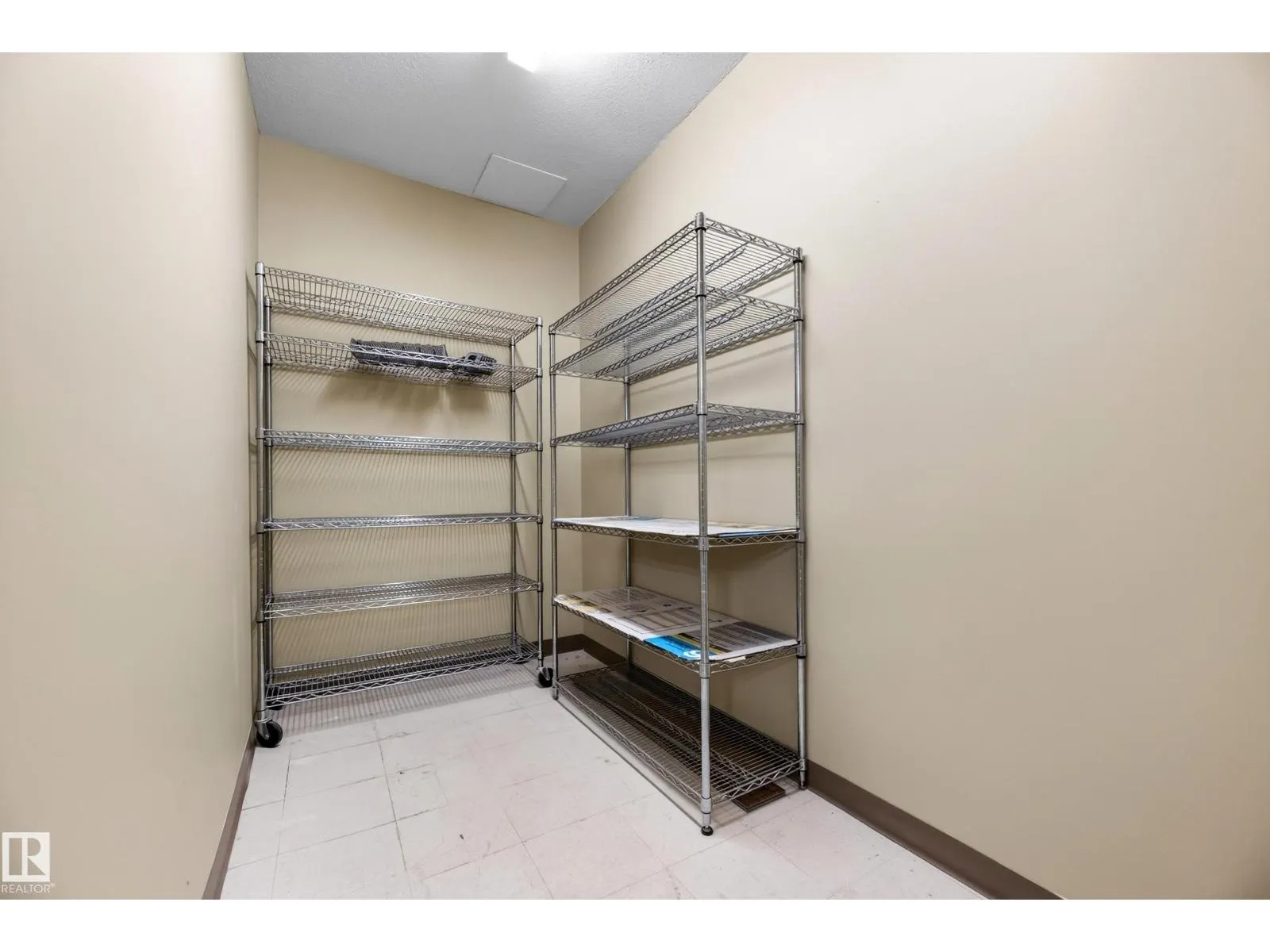 #425 400 PALISADES WY