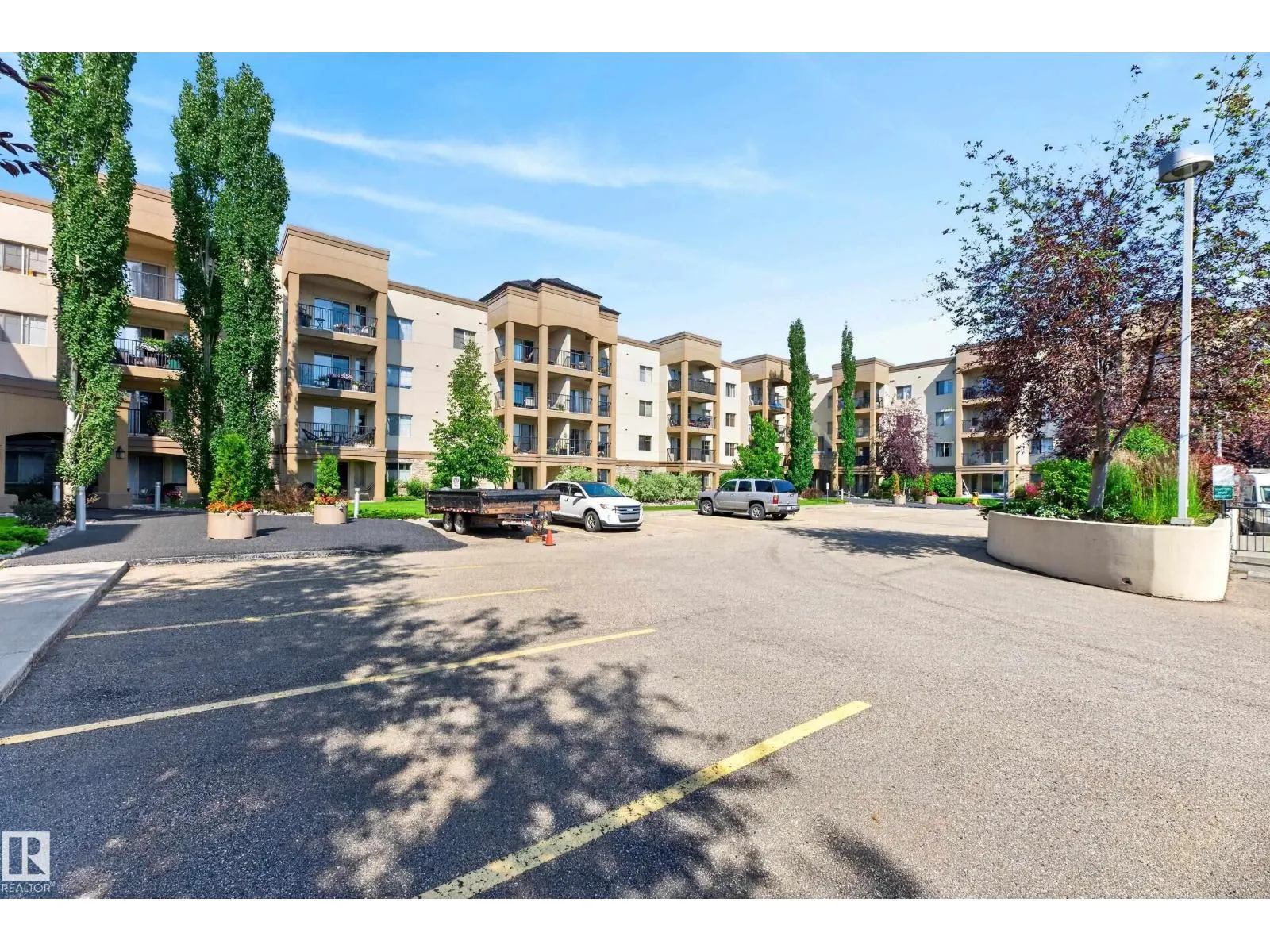 #425 400 PALISADES WY