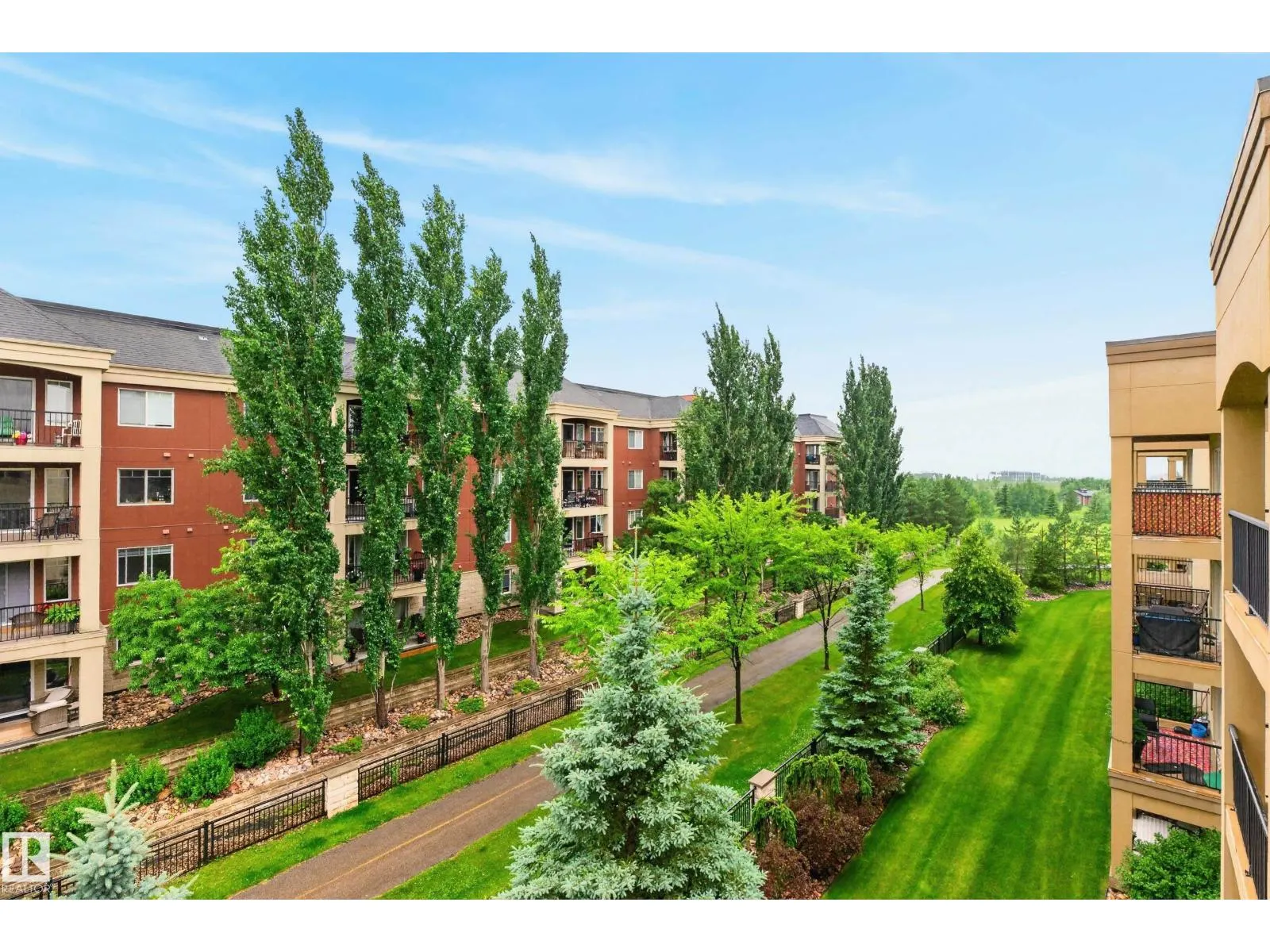 #425 400 PALISADES WY