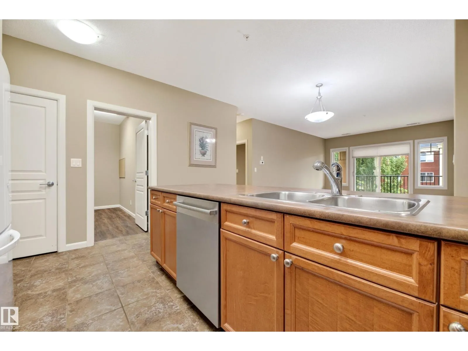 #425 400 PALISADES WY