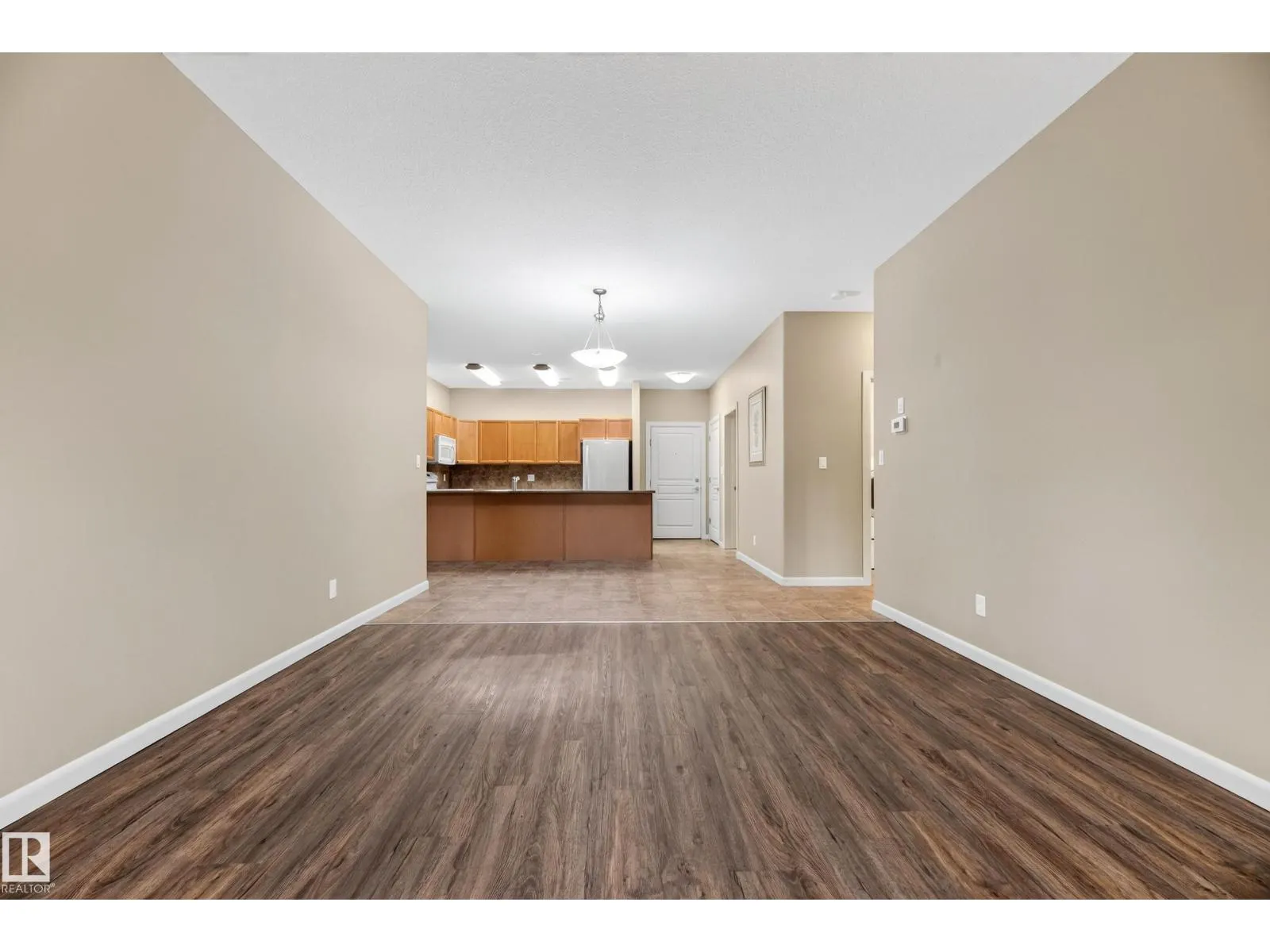 #425 400 PALISADES WY