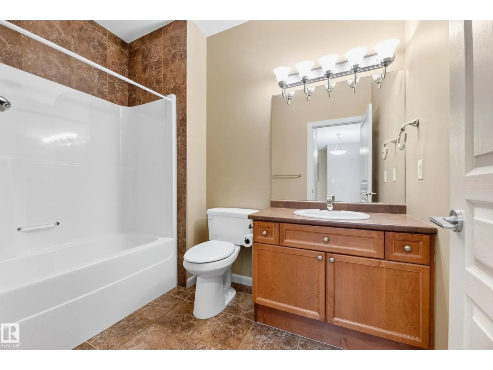 #425 400 PALISADES WY
