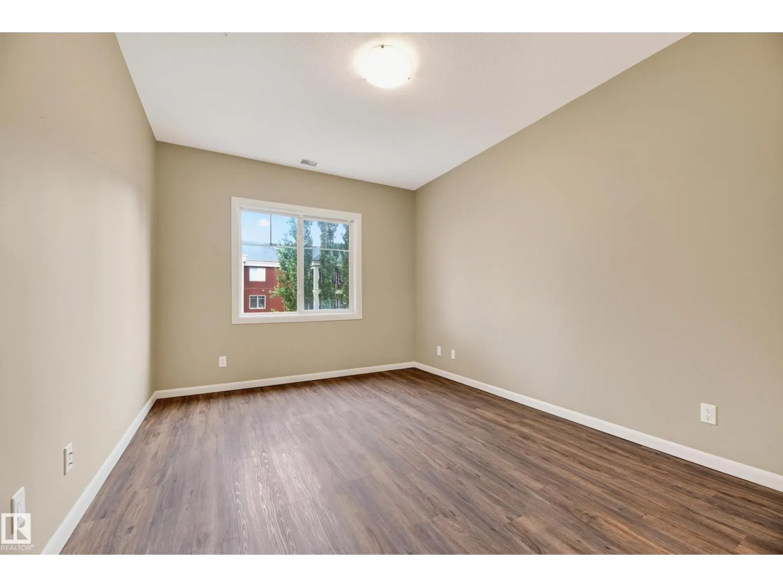 #425 400 PALISADES WY