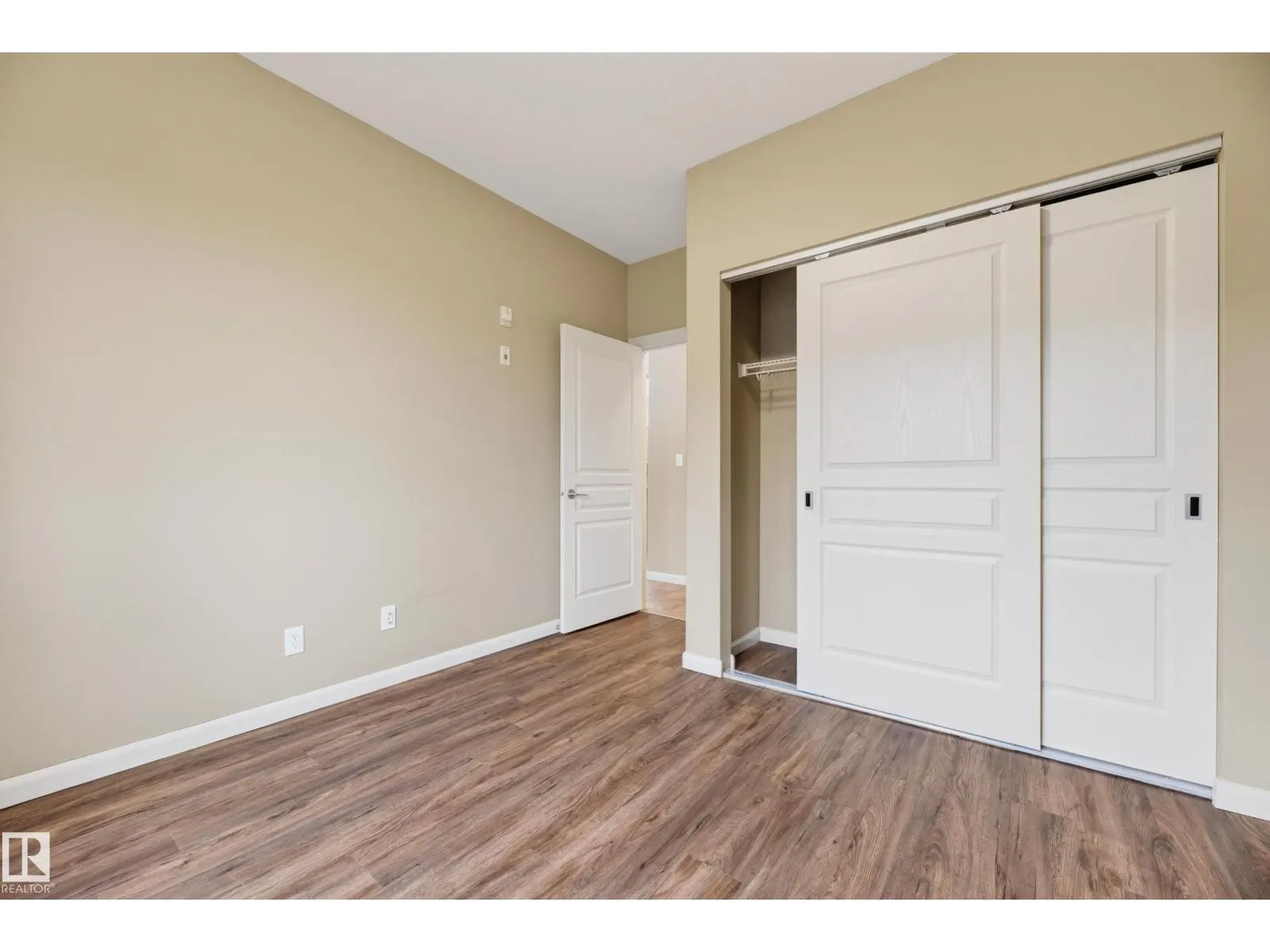 #425 400 PALISADES WY
